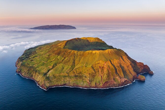 Corvo: O Refúgio Mais Pequeno e Encantador dos Açores