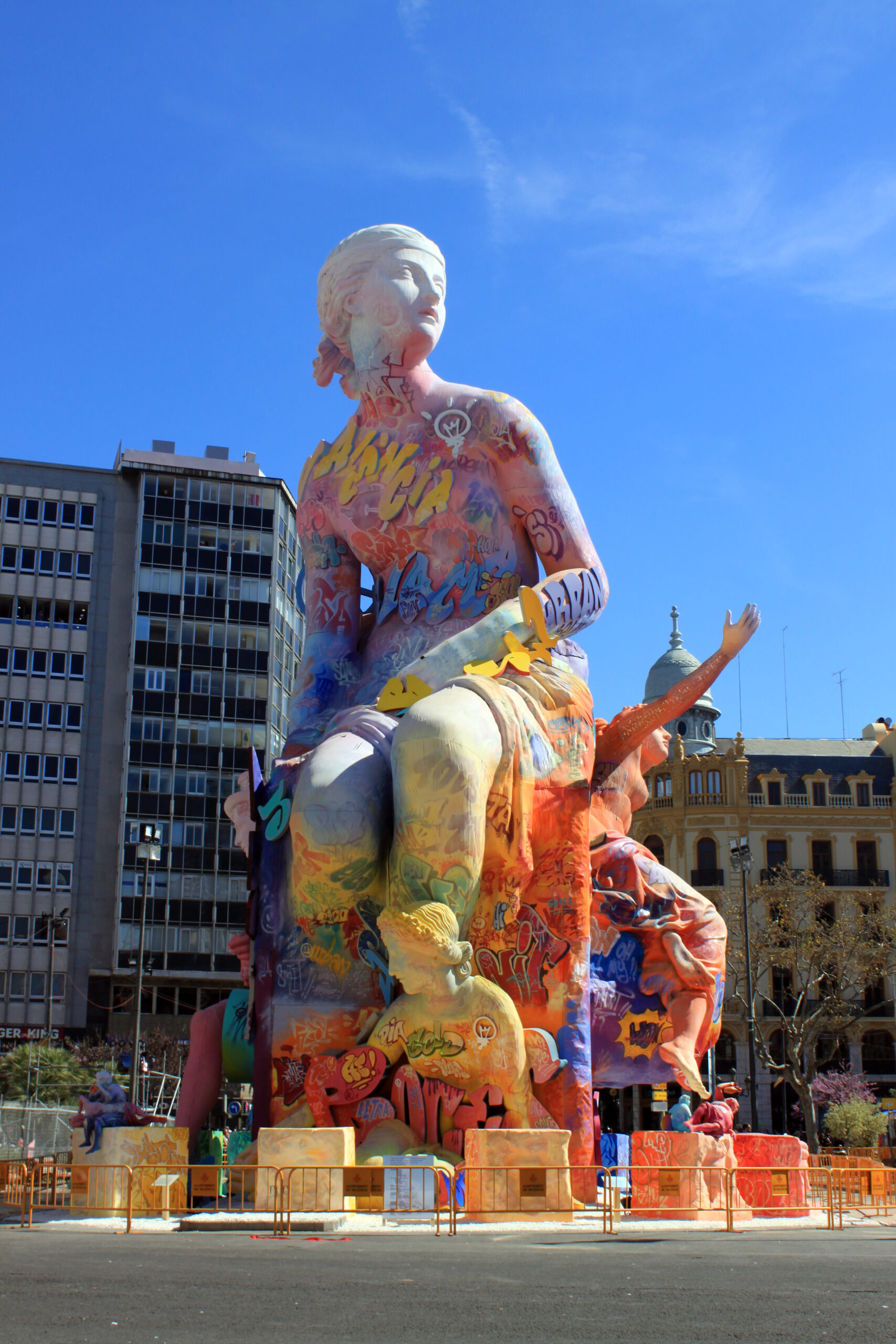 Monumento das Fallas de Valência exposto na cidade durante a festa de março