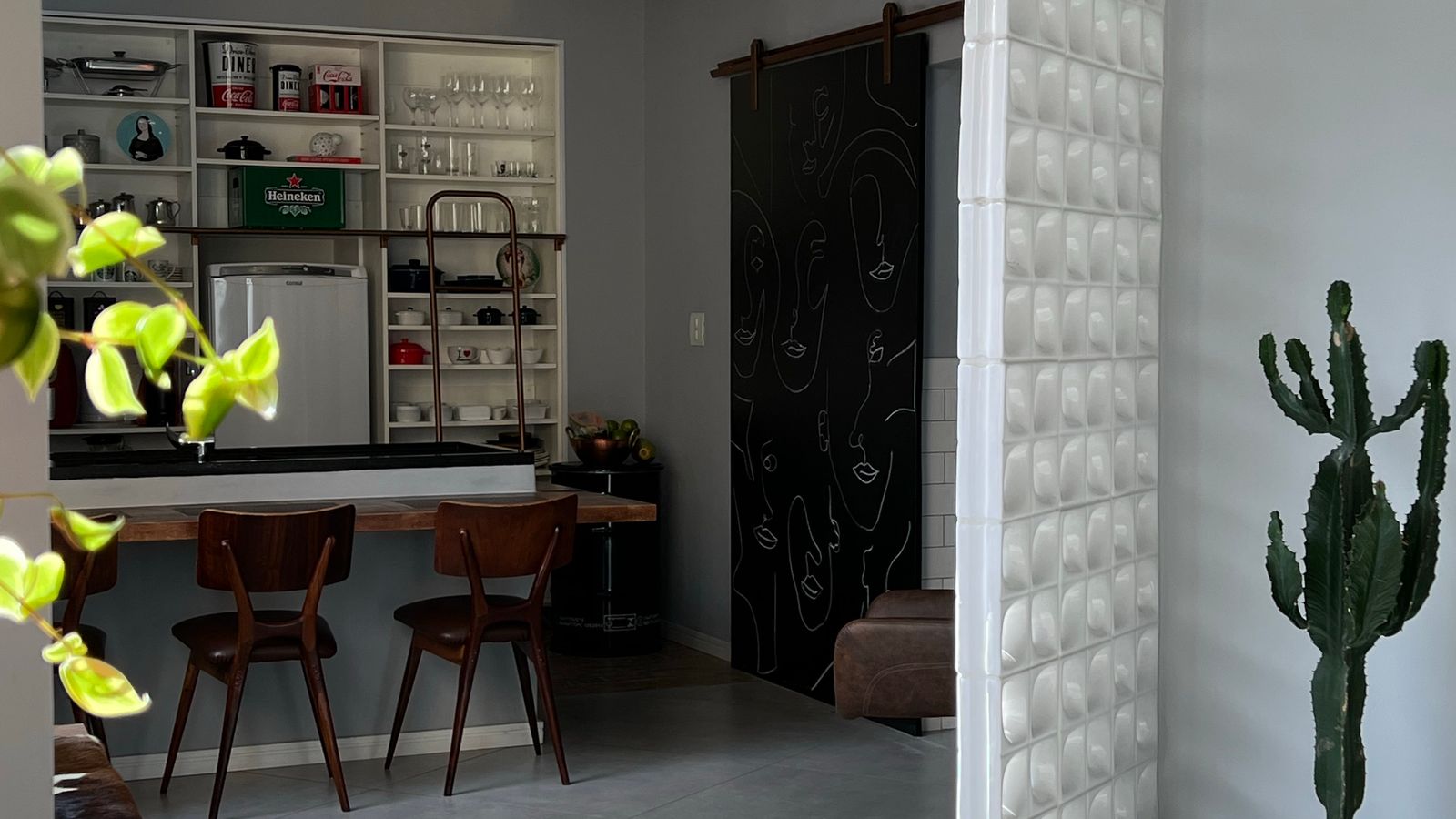 Interior de apartamento moderno para férias em Andorra