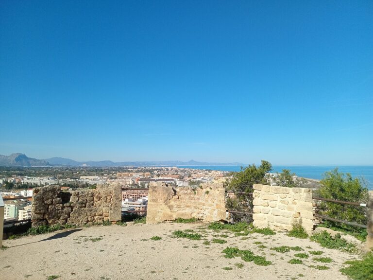 Dénia e a Costa Blanca vistas do castelo