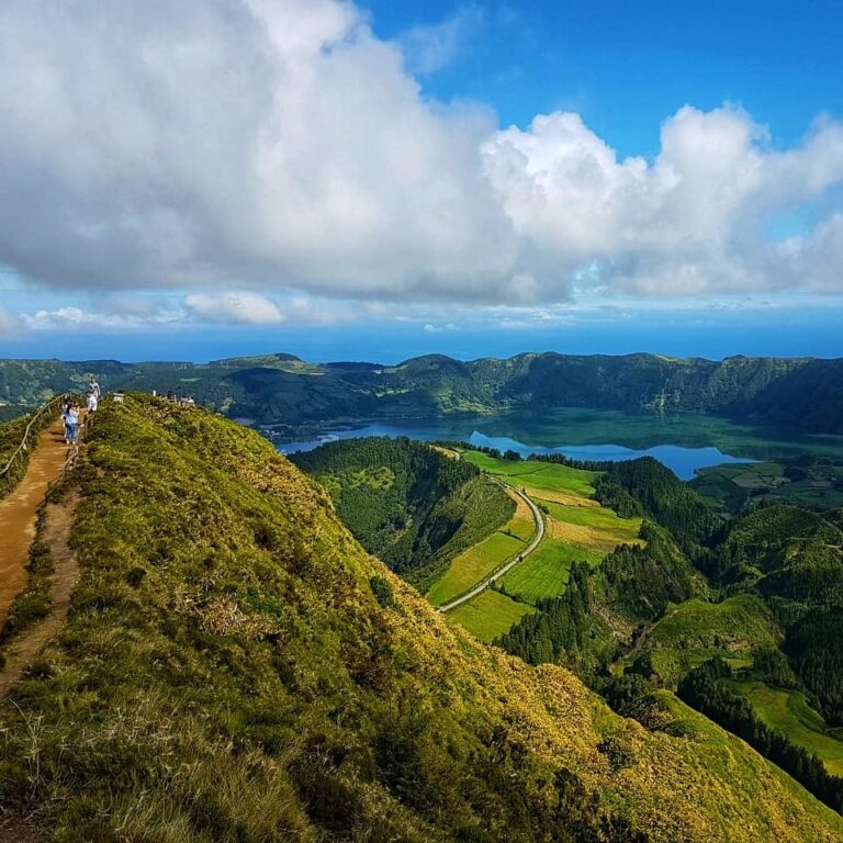 Qué llevar a las Azores: maleta, senderos y mar