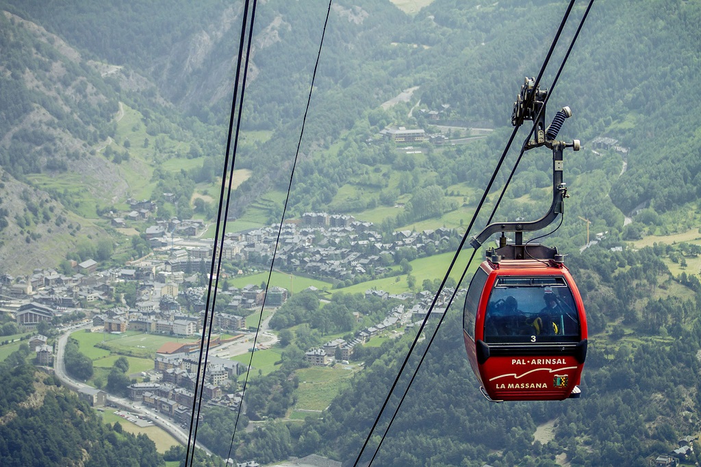 La Massana gondola above the valley, photographed in summer