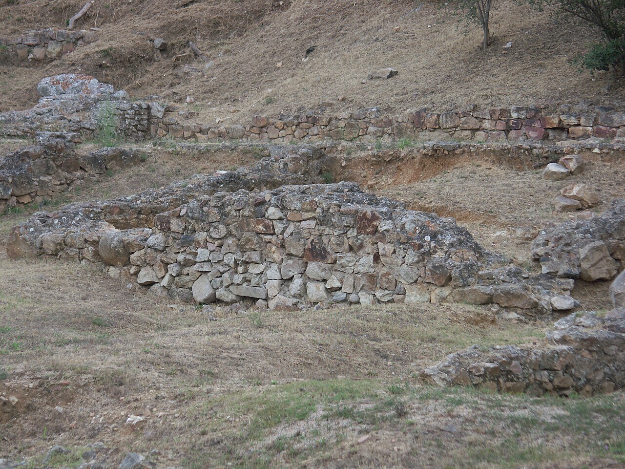 Restos arqueológicos de la villa romana dels Ametllers en Tossa de Mar
