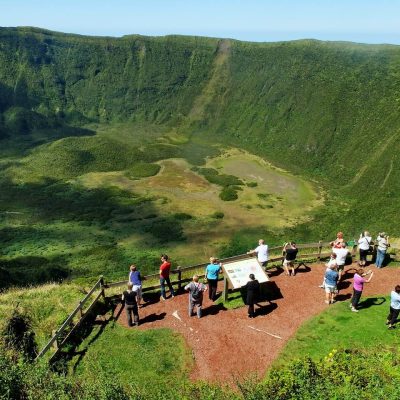 Ilha do Faial nos Açores com paisagem natural da Ilha Azul